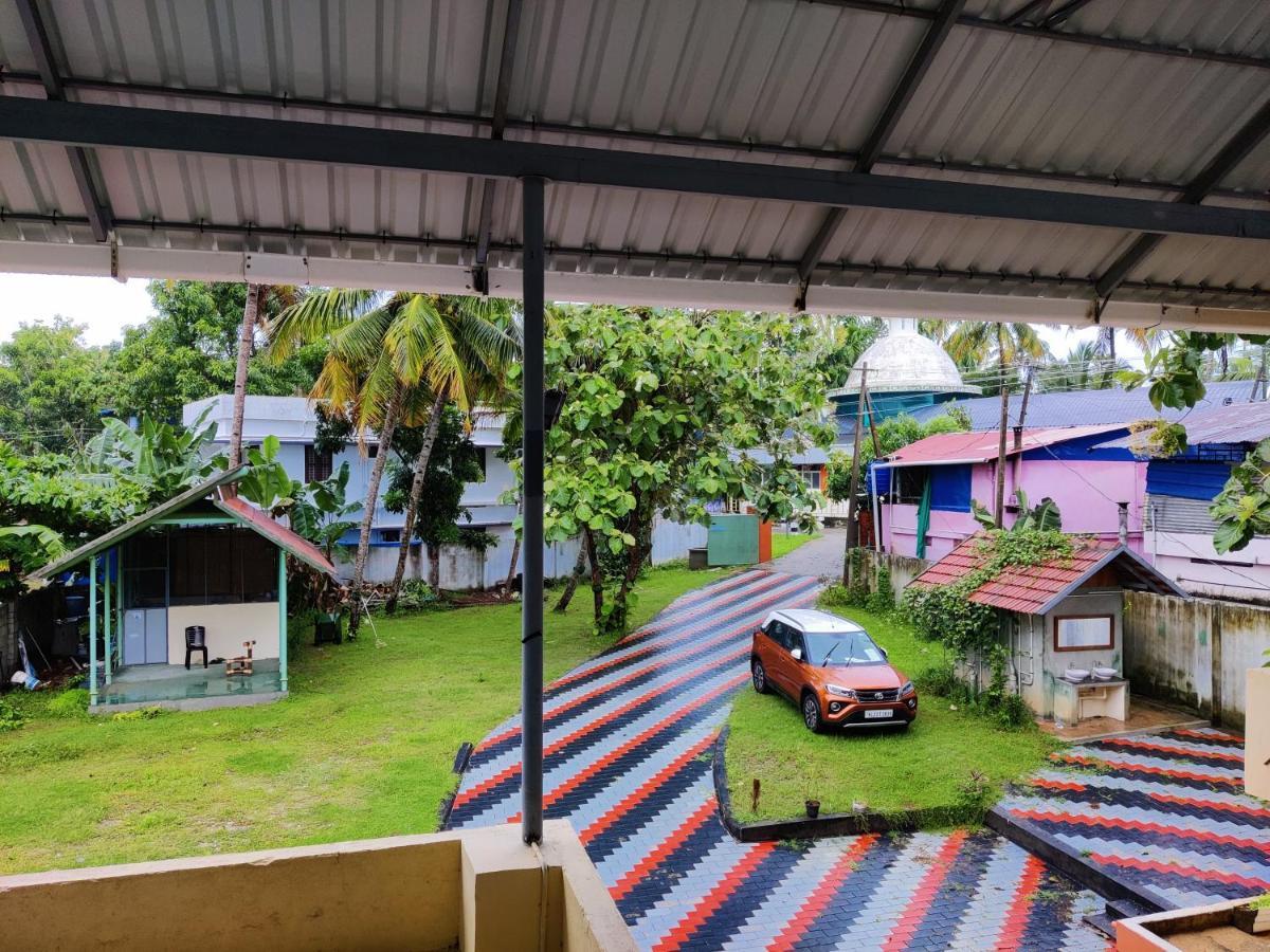 Wind &Waves Appartement Kollam Buitenkant foto